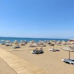 Talya Turizm Tatilevleri Ve Villalari *